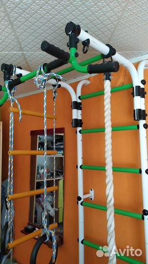 Спортивный уголок для детей; шведская стенка