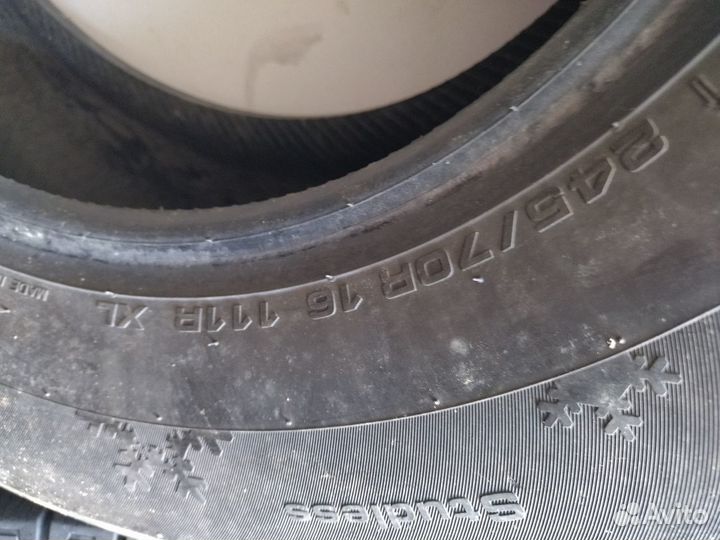 Kumho I'Zen KW31 245/70 R16