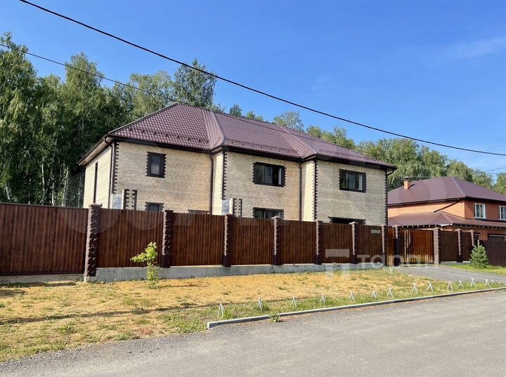 Дом 370 м² на участке 10 сот.