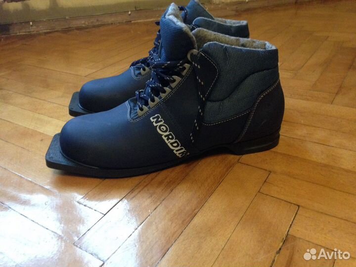 Лыжные ботинки мужские 44 размера