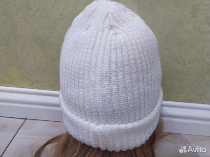 Шапка для девочки новая