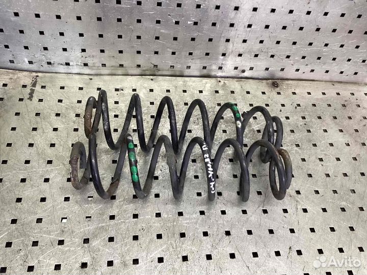Пружина задняя Volkswagen Golf