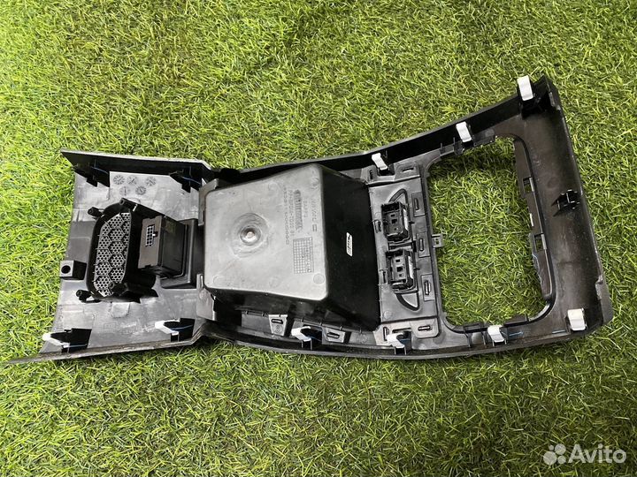 Центральная консоль Haval F7 универсал 1.5 2020