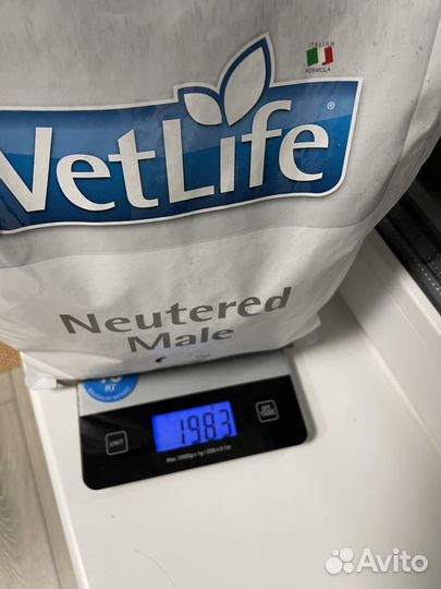 Корм для кошек Farmina VetLife Neutered Male