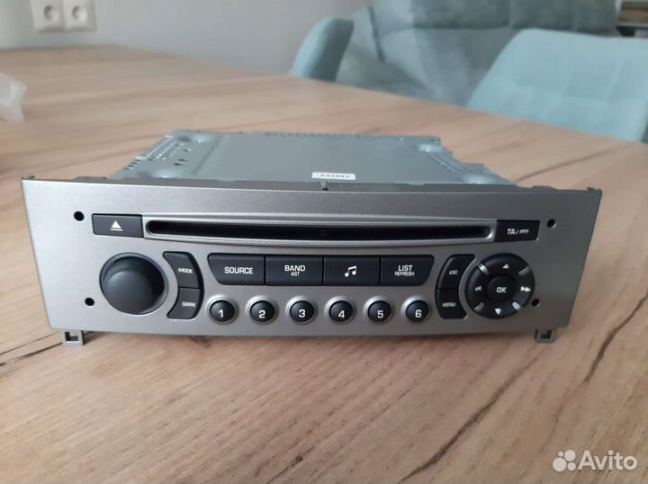 Штатная магнитола peugeot 308. новая