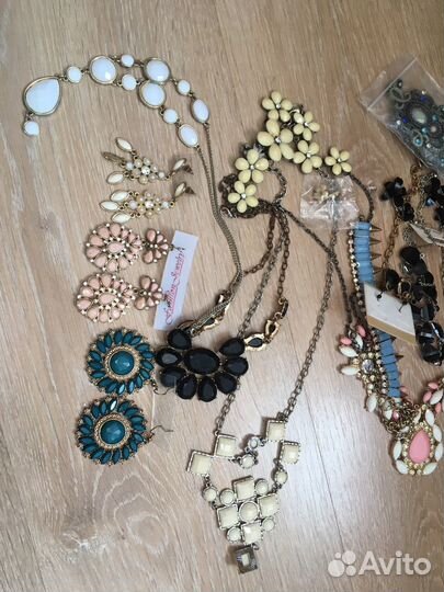 Ожерелья пакетом