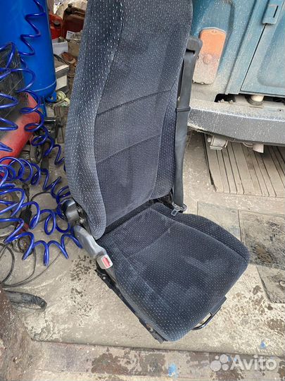 Сиденье водительское Скания