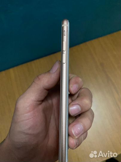 iPhone 8 Plus, 64 ГБ