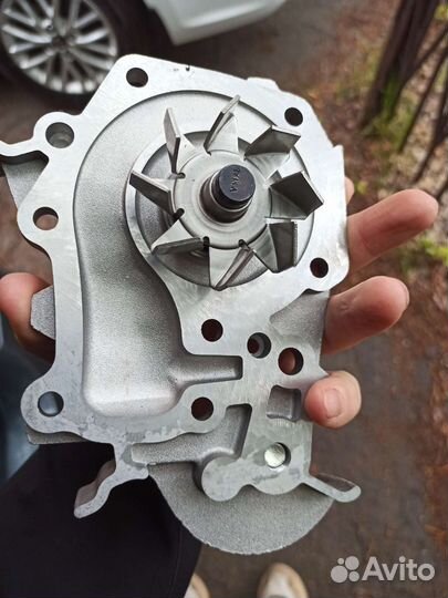 Помпа vkpc86415/SKF Водяной насос