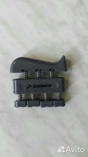 Эспандер для пальцев