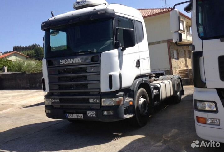 Pазбираем грузовик Scania 4 series 1996-2005