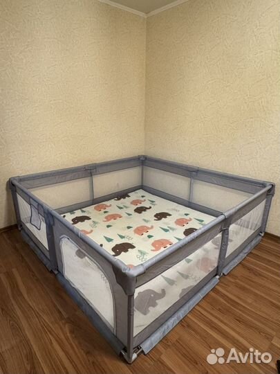 Игровой манеж 200х200