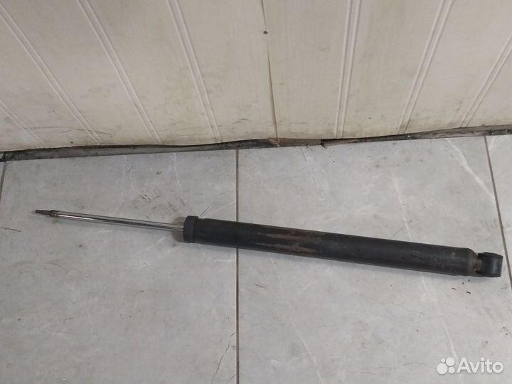 Амортизатор задний Форд Фокус 2