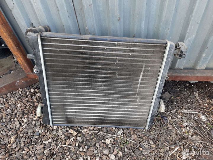 Радиатор основной Skoda Fabia I