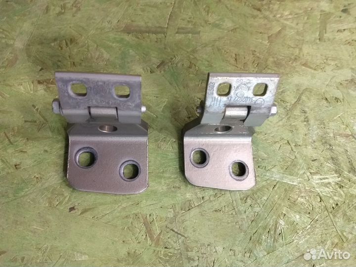 Петля двери, BMW X3 E83 2004-2010