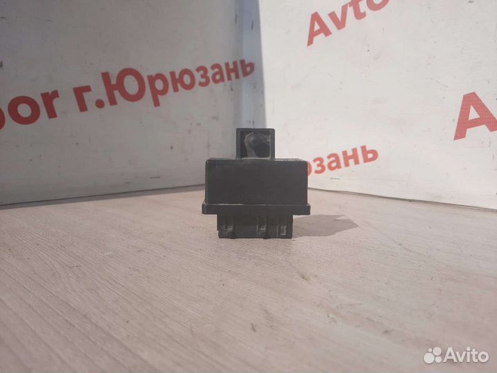 Реле топливного насоса Citroen C4