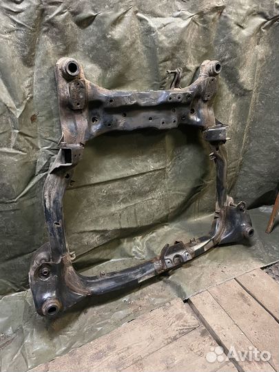 Подрамник kia ceed 1