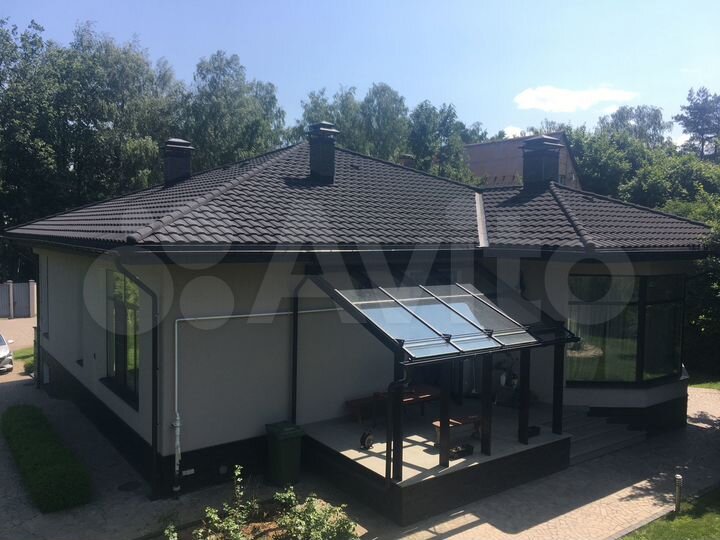 Дом 341 м² на участке 17,3 сот.