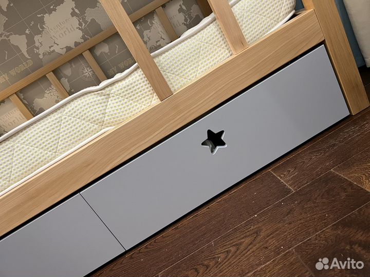 Детская кроватка-домик из бука