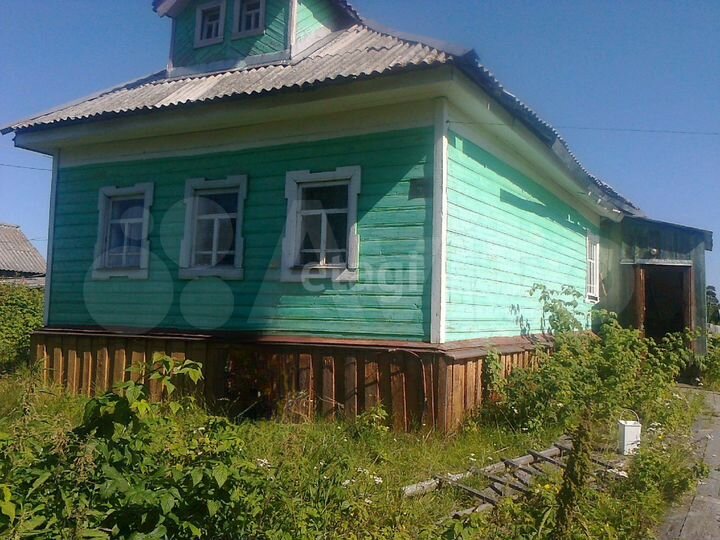 Дом 40 м² на участке 10,4 сот.