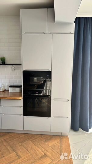 Угловая кухня новая