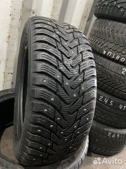 Nokian Tyres Hakkapeliitta 8 SUV 235/55 R17 103T