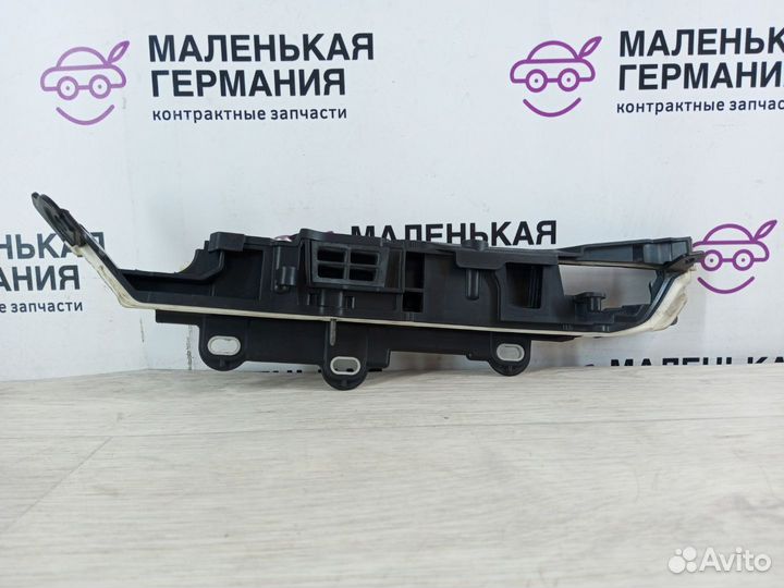 Кронштейн (крепление) BMW 7 G11/G12 2017