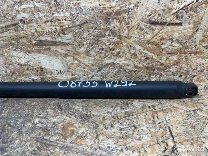 Амортизатор крышки багажника Mercedes-Benz Gle