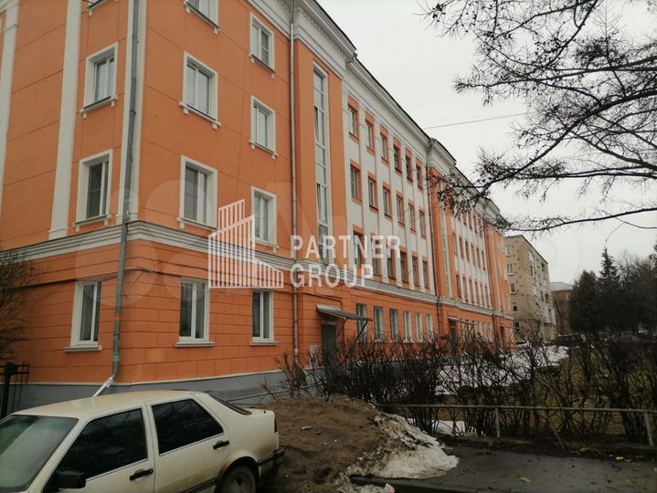 Комната 16,3 м² в > 9-к., 2/4 эт.