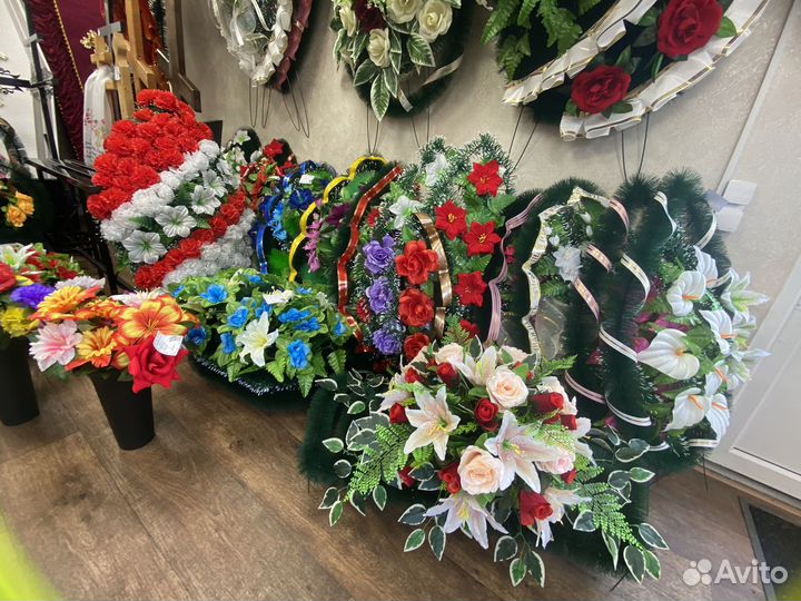 Траурные венки