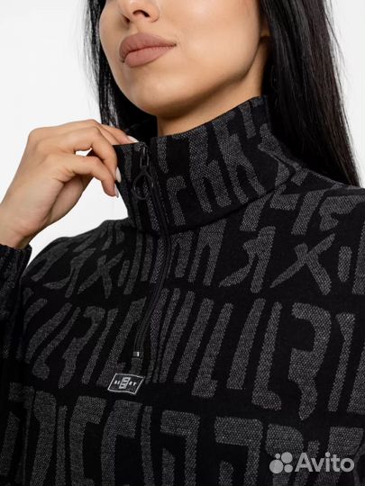 Женский спортивный костюм