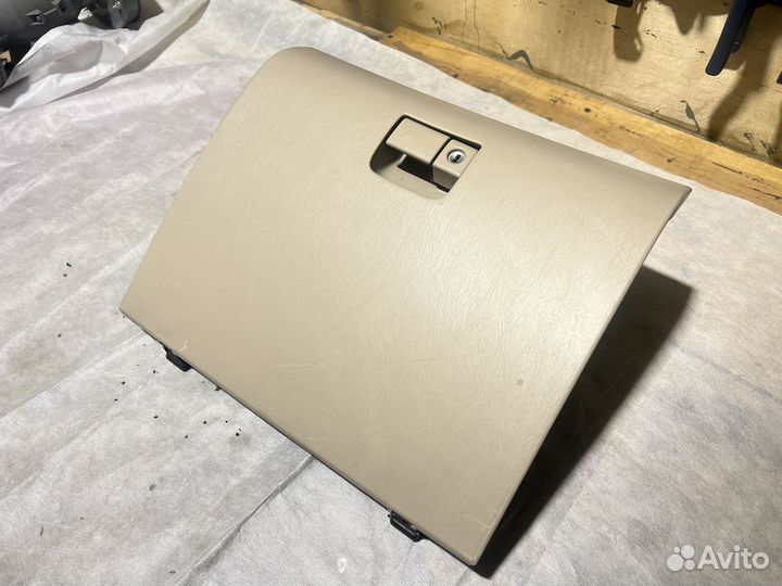 Бардачок Lexus LX470 55552-60100