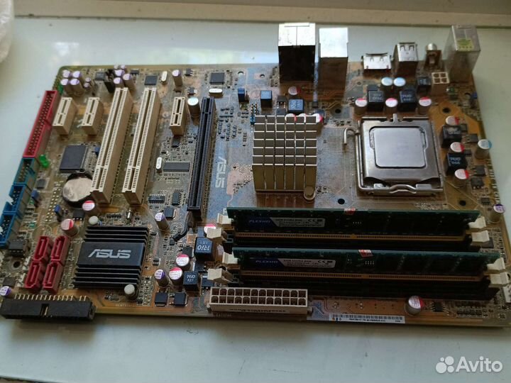 Материнская плата q8400, 4gb