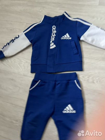 Спортивный костюм adidas