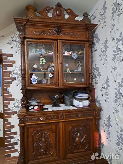 Антикварный буфет