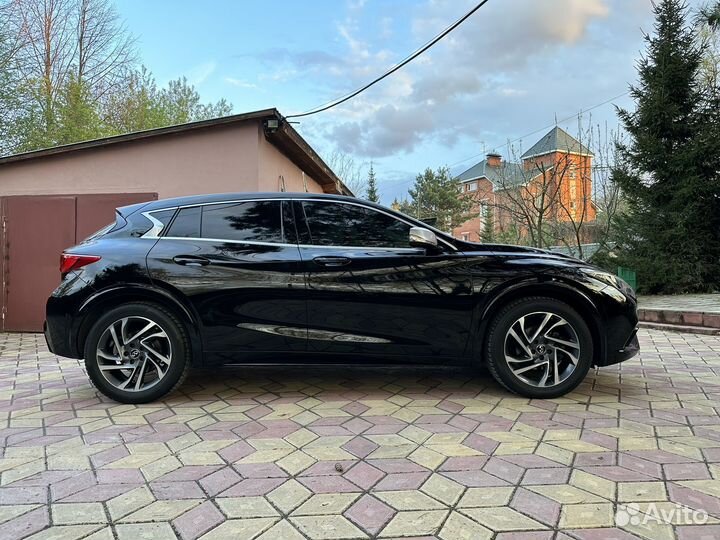 Infiniti Q30, 2018
