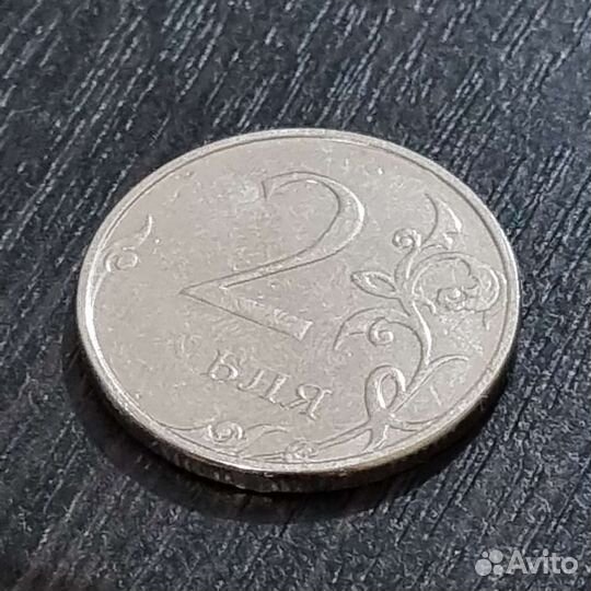 Монета 2 рубля брак