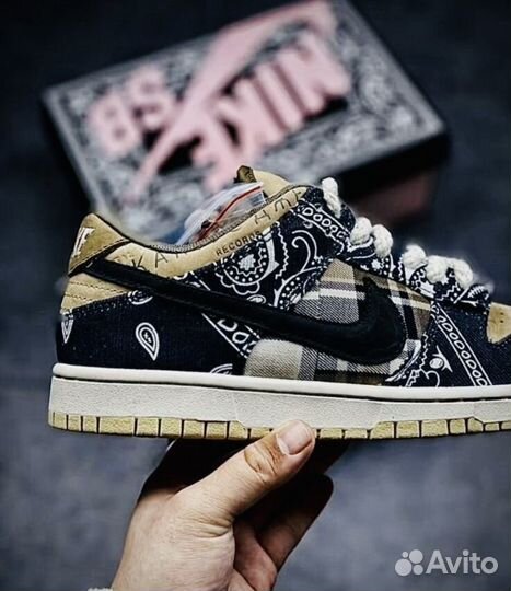 Кеды nike sb dunk low trevis scott