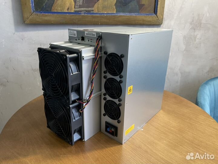 Асик Antminer T21 190Th с High mode 233 TH/s