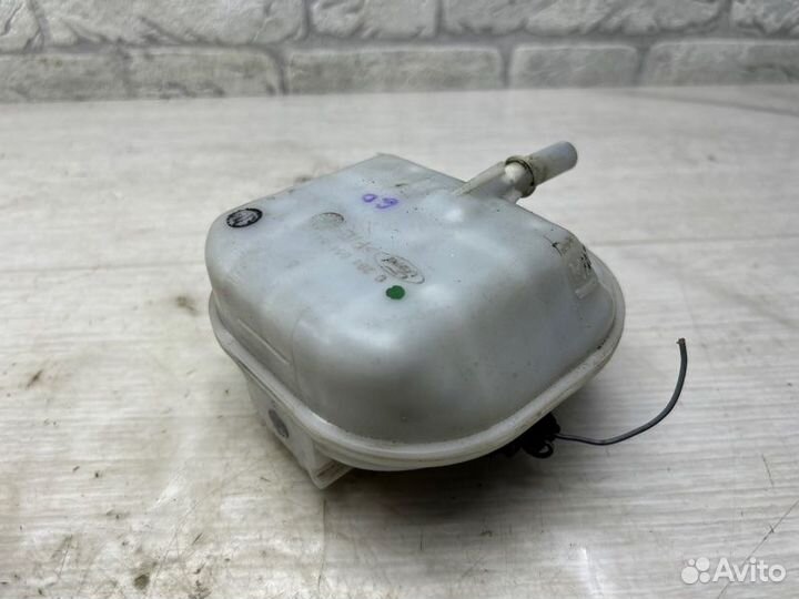 Бачок для тормозной жидкости Ford Transit Custom