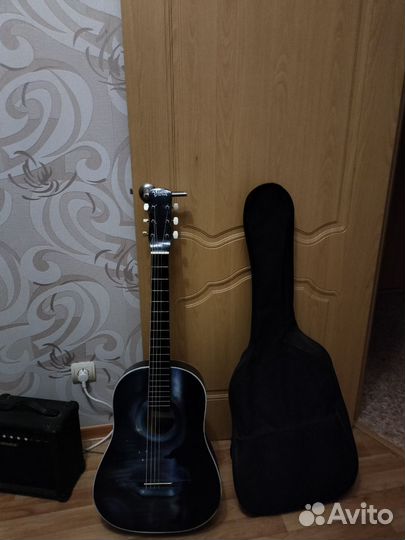 Акустическая гитара