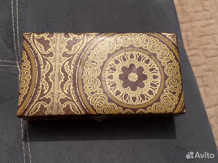 Коробочка с маслами