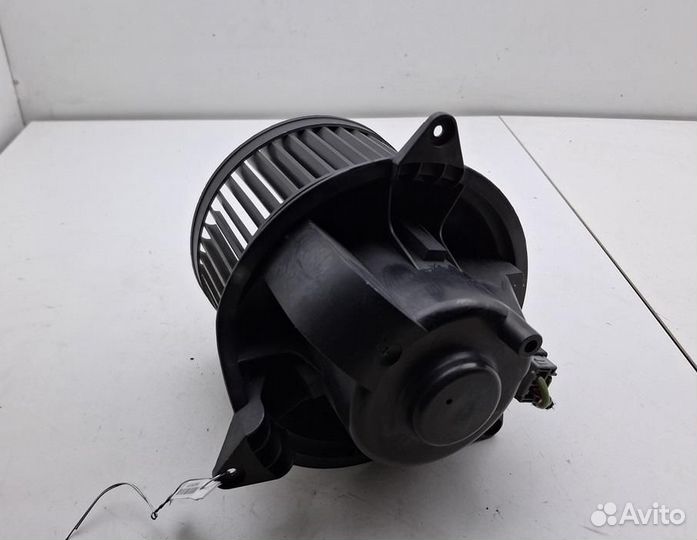 Двигатель отопителя (моторчик печки) Ford Focus 1