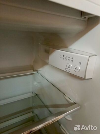 Встраиваемый холодильник AEG 122 см