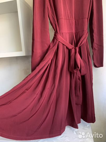 Платье с поясом