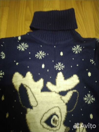 Свитер женский