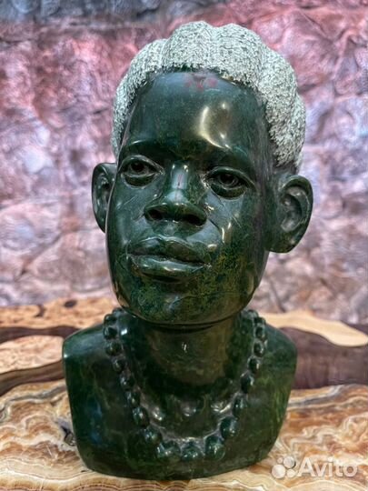 Коллекция бюстов из Кении. Камень змеевик