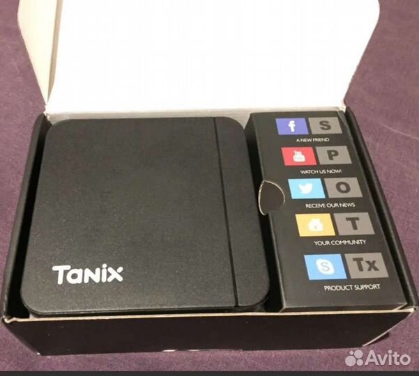 Smart TV приставка Tanix W2 2/16