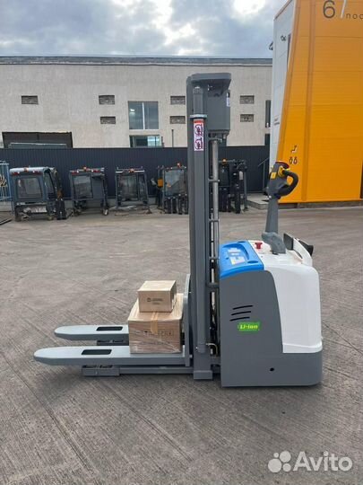 Штабелер самоходный электрический