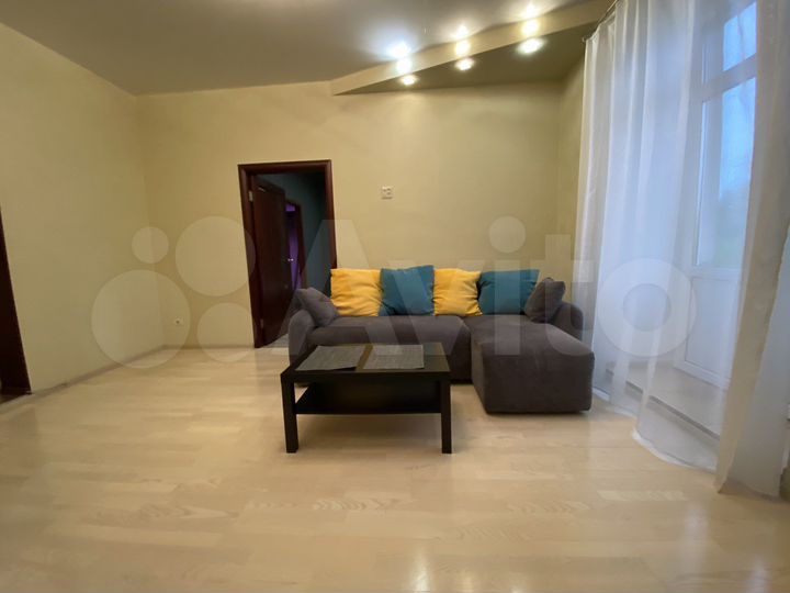 2-к. квартира, 52 м², 5/5 эт.